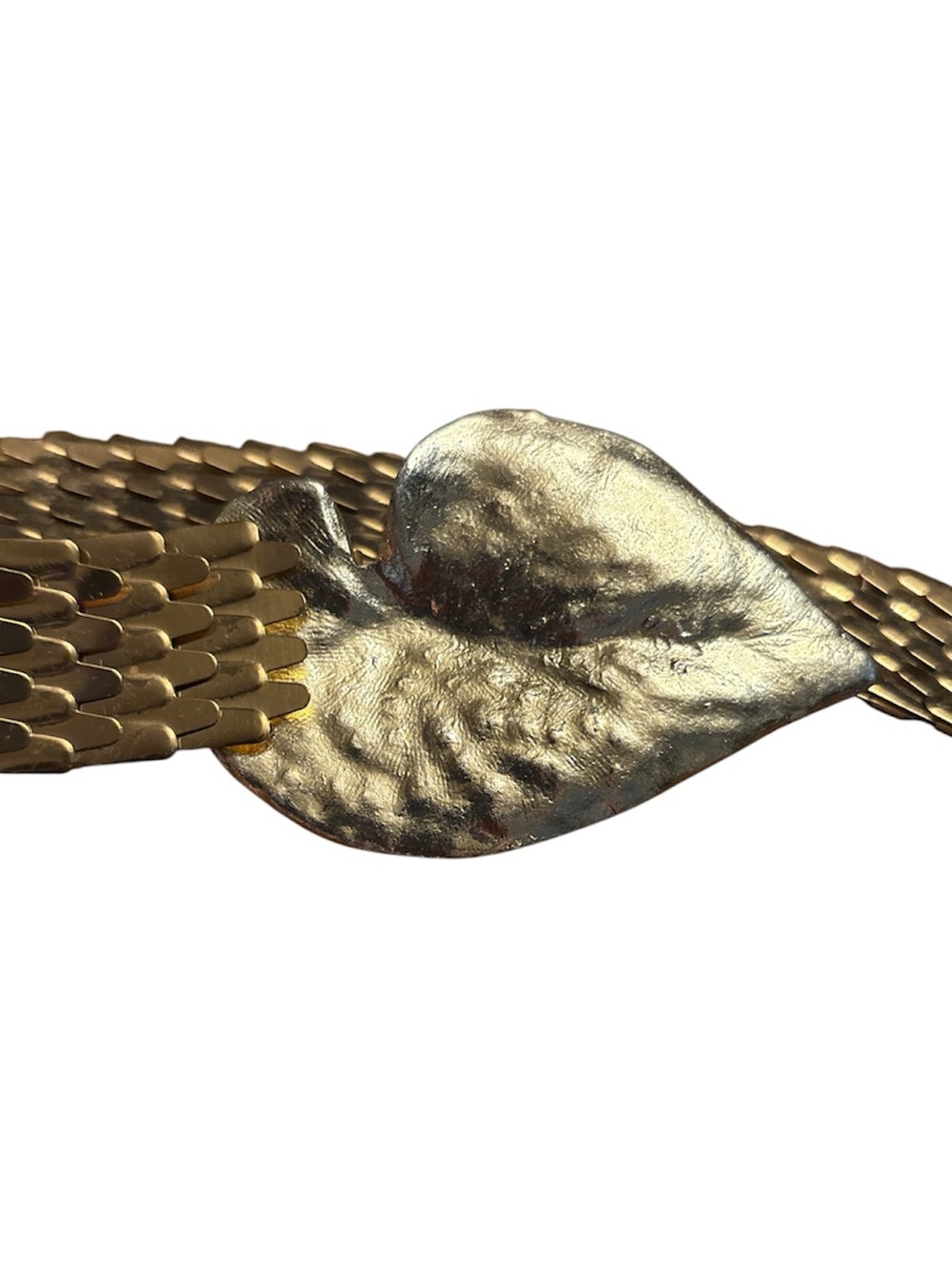 Vintage Metal Stretch Mesh Link Belt with Heavy Leaf Shaped Buckle gold - Picture 3 of 5